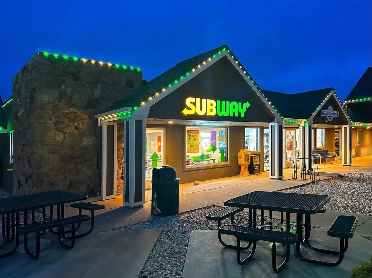 Subway Roofline Lighting